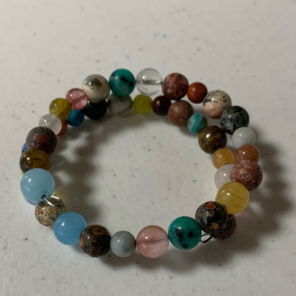 Jewelry - Slip on Natural Stone Bead Bracelet.   12 inch